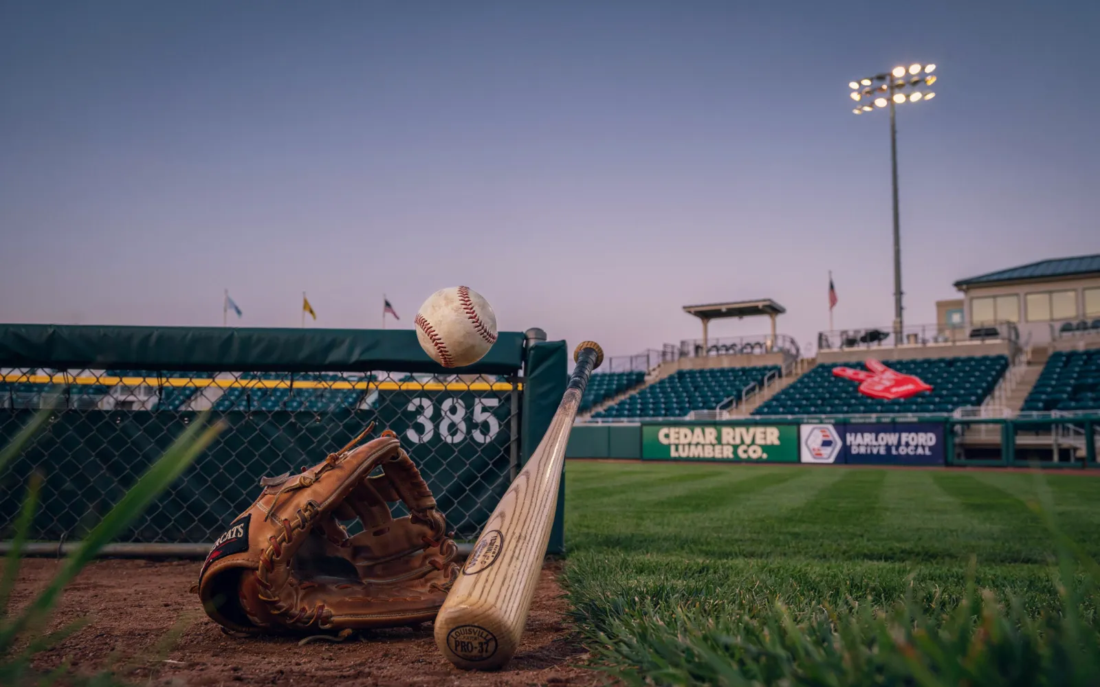 Jacob Gonzalezs First MLB Home Run Powers White Sox to 6-3 Victory Over Phillies