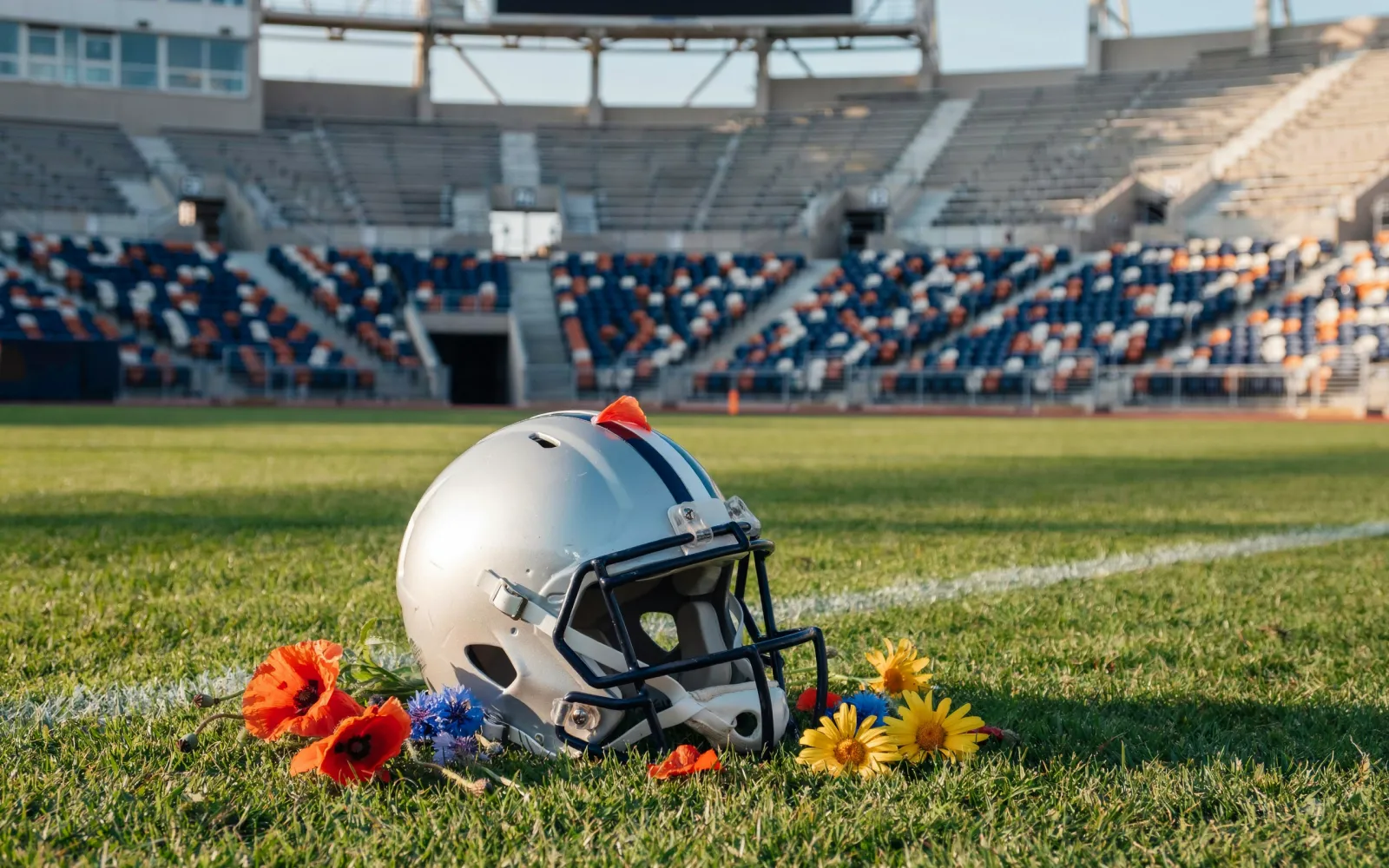 Former 49ers Defensive End Aldon Smith Dies at 36